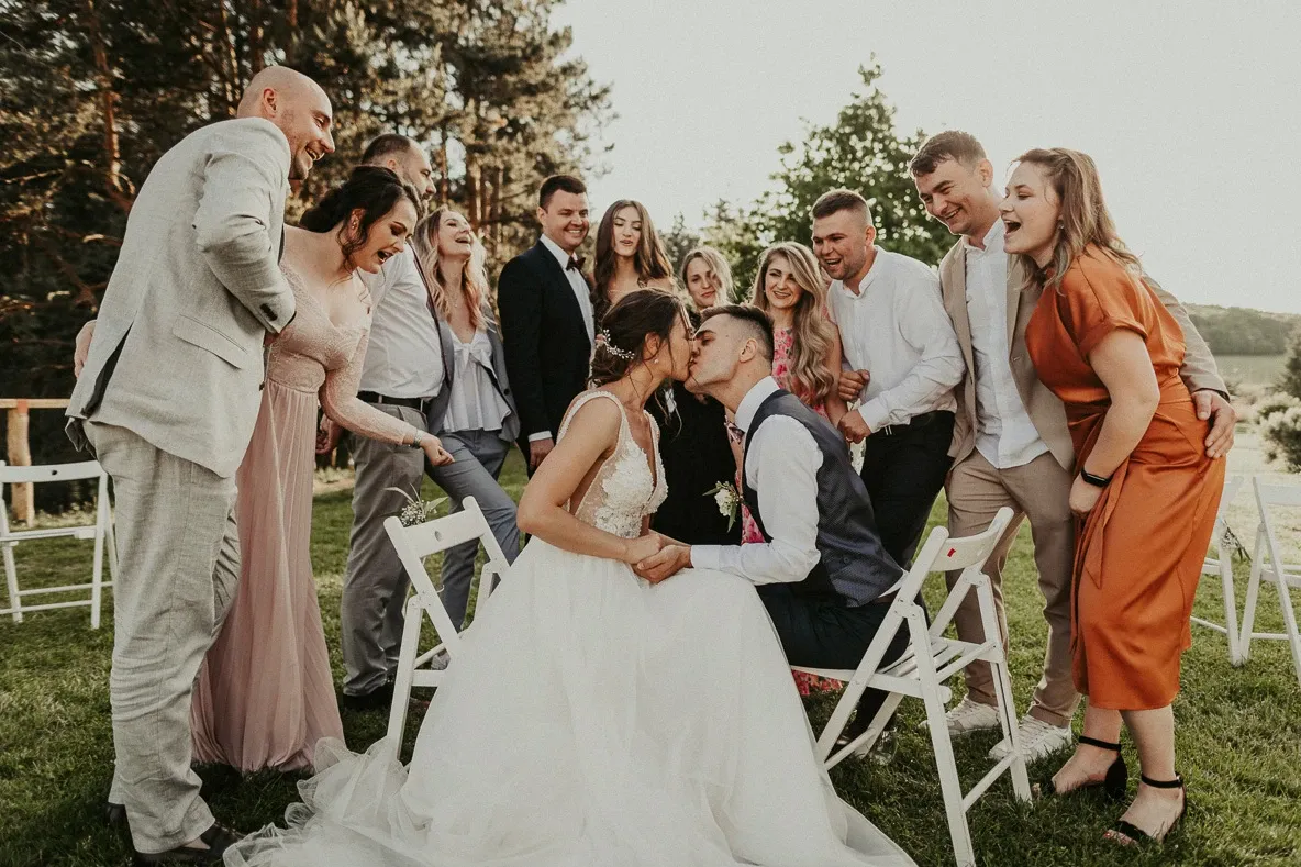 Fotografie de nuntă în județul Cluj, Gilău, motel Gilău, mai 2022