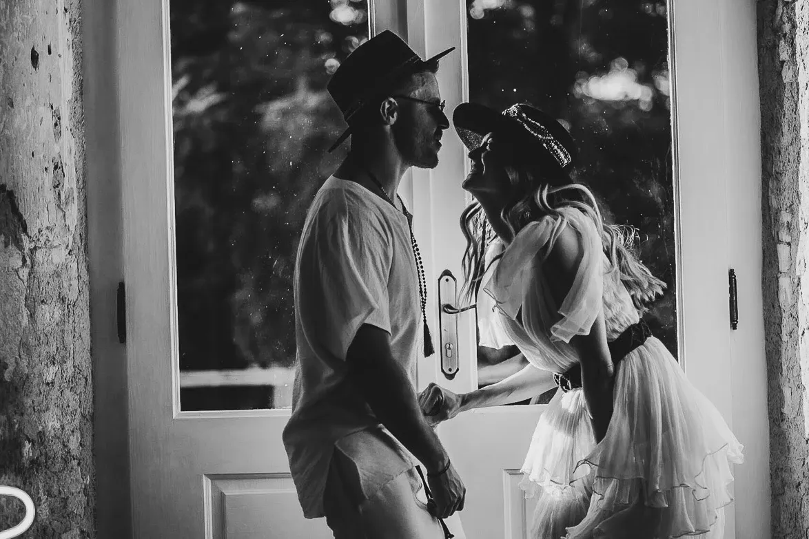 Tudor și Lorena, fotografie de nuntă în județul Cluj, comuna Bonțida, castelul Banffy, Iunie, 2023